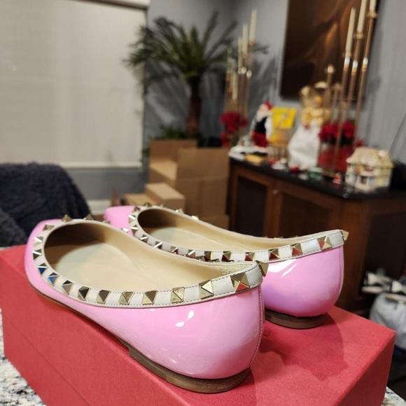 NEW Valentino Garavani Rockstud Patent Barbie Pink Leather Flats Size 38.5 - Picture 4 of 12